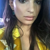 Emily Ratajkowski