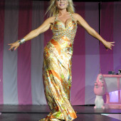 Pamela Bach 
