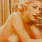 Stella Stevens 