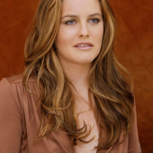 Alicia Silverstone