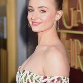 Sophie Turner 