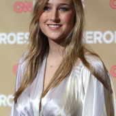 Leelee Sobieski