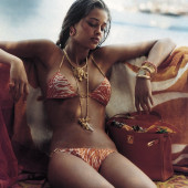 Ana Beatriz Barros