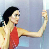 Carrie-Anne Moss