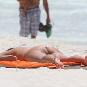 Kelly Brook