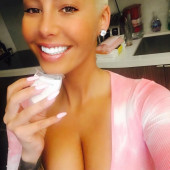 Amber Rose 