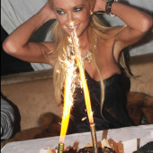 Tara Reid 