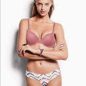 Abby Champion dessous