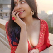 Adah Sharma 
