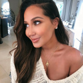 Adrienne Houghton instagram