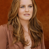 Alicia Silverstone