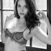 Alison Brie
