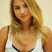 Allie Gonino hot