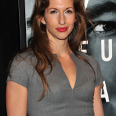 Alysia Reiner braless