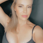 Alyssa Milano
