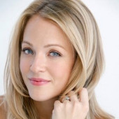 Amanda Clayton