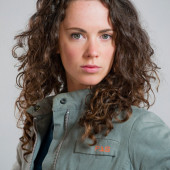 Amy Manson hot