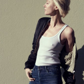 Anastassia Khozissova 