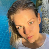 Angelina Mayer