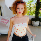 Anna Ermakova ohne bh
