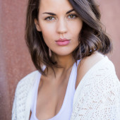 Anna-Lea Mende oops