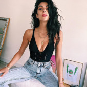 Anna Nooshin 