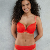 Anna Shaffer
