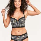 Anna Shaffer