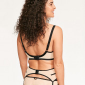 Anna Shaffer