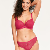 Anna Shaffer
