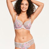 Anna Shaffer