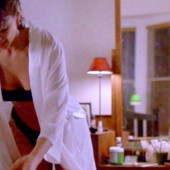 Annabella Sciorra