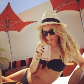 Annabelle Wallis bikini