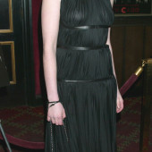 Anne Hathaway pokies