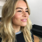Annekee Molenaar hot