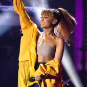 Ariana Grande nipple