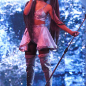 Ariana Grande sexy