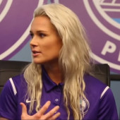 Ashlyn Harris 