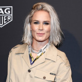 Ashlyn Harris 