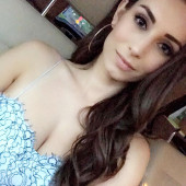 Astrid Loch sexy