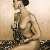 Caroline Rocher 