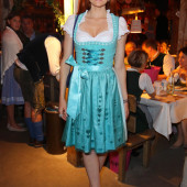 Barbara Meier dirndl