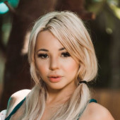 Bella Bunnie Amor