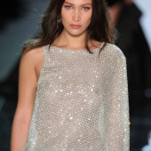 Bella Hadid hot