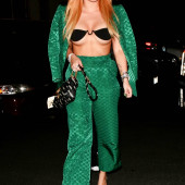 Bella Thorne 