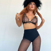 Bella Thorne