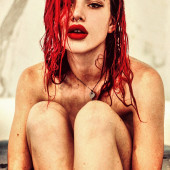 Bella Thorne topless