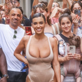 Bianca Censori