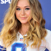 Brec Bassinger sexy