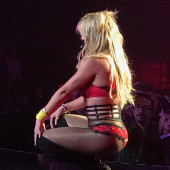 Britney Spears topless